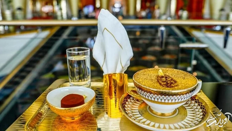 قهوه با طلای واقعی را در هتل لوکس برج العرب دبی امتحان کنید | کاپوچینوی طلایی برای لاکچری بازها